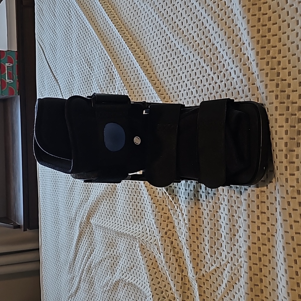 CAM walking air boot